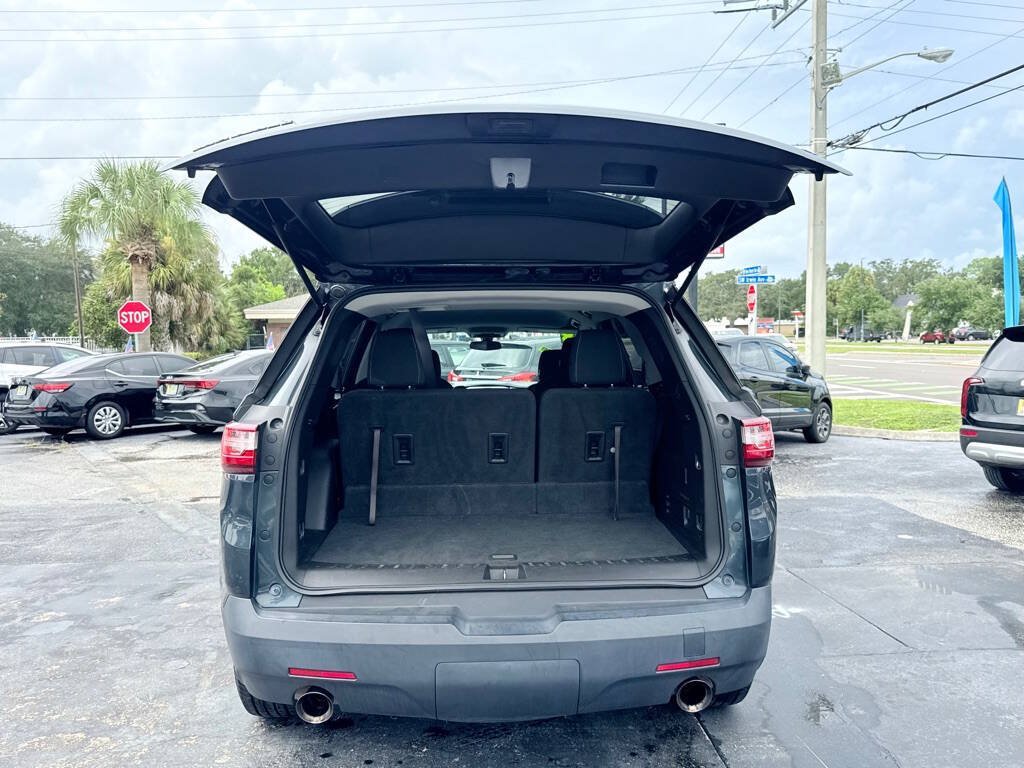 Used 2018 Chevrolet Traverse LT FWD image 7