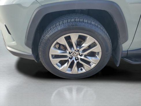 Used 2022 Toyota RAV4 XLE Premium AWD/4WD image 26