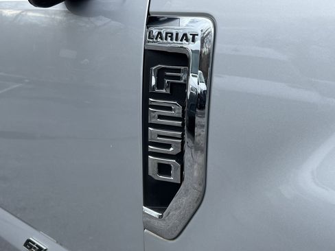 Used 2017 Ford F250 Lariat w/ Lariat Ultimate Package image 29