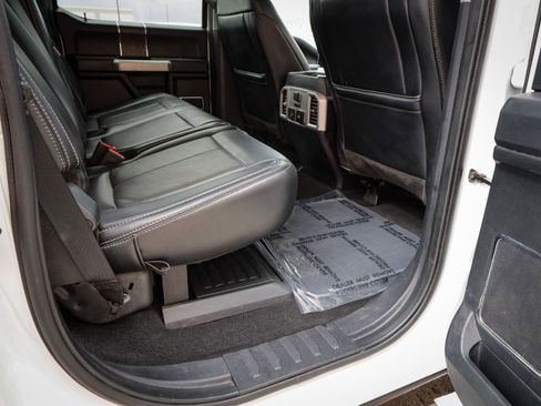 Used 2020 Ford F450 Lariat w/ Lariat Ultimate Package AWD/4WD image 28