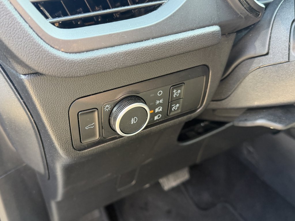Used 2025 Ford Escape ST-Line Select AWD/4WD image 12