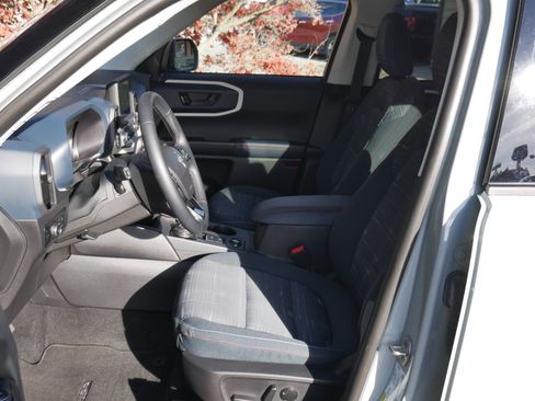 Certified 2024 Ford Bronco Sport Heritage w/ Heritage Convenience Package image 3