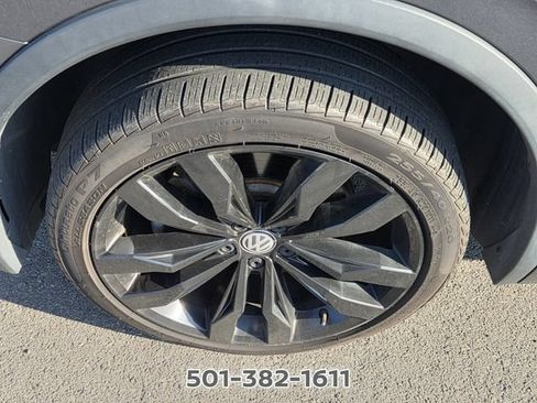 Used 2021 Volkswagen Tiguan SE R-Line AWD/4WD image 7
