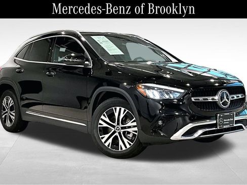 Certified 2026 Mercedes-Benz GLA 250 4MATIC image 1