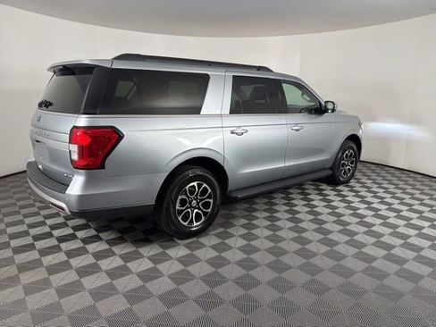 Used 2024 Ford Expedition Max XLT RWD image 8