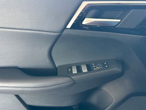 New 2025 Mitsubishi Outlander SE image 10