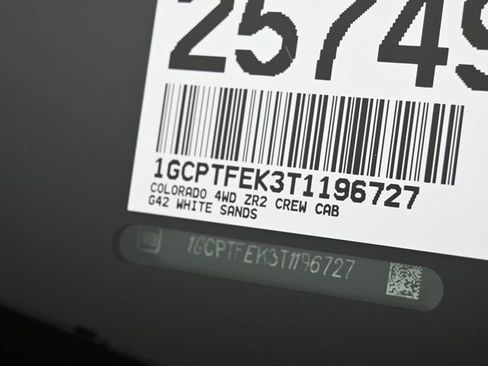 New 2026 Chevrolet Colorado ZR2 w/ Technology Package AWD/4WD image 24