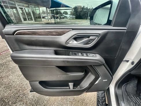 Used 2022 Chevrolet Tahoe Z71 w/ Z71 Off-Road Package image 21