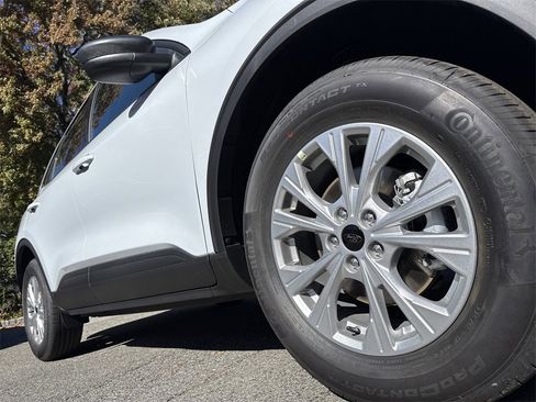 Used 2025 Ford Escape Active w/ Tech Pack #1 image 8