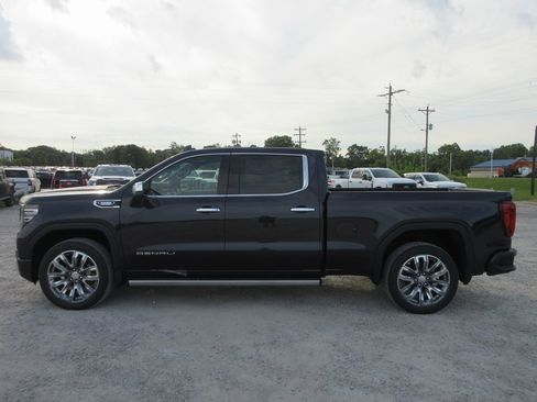 New 2026 GMC Sierra 1500 Denali w/ Denali Reserve Package image 10