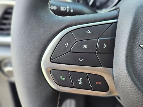 New 2026 Chrysler Voyager LX image 15