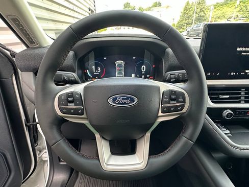 New 2026 Ford Explorer Active AWD/4WD image 8