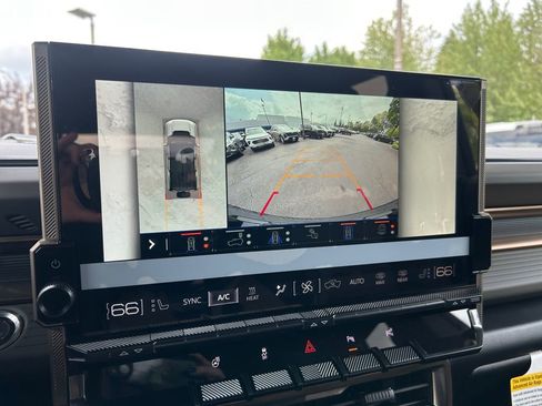 New 2025 GMC Hummer EV 2X w/ LPO, Dark Essentials Package image 19