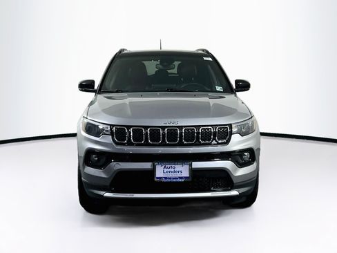 Used 2023 Jeep Compass Limited w/ Sun and Sound Group AWD/4WD image 2