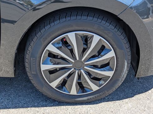 Used 2015 Toyota Corolla LE w/ Body Protection Package #1 FWD image 12