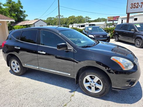 Used 2013 Nissan Rogue S w/ Special Edition Pkg FWD image 5