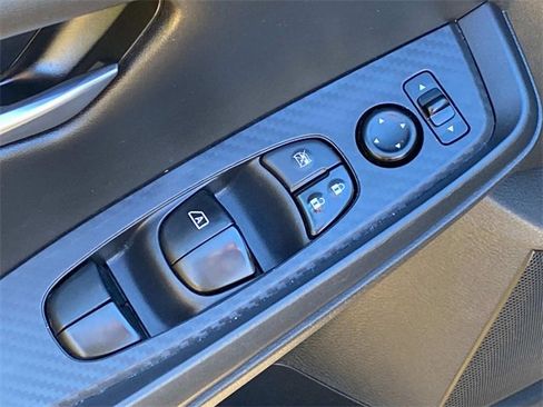 Used 2021 Nissan Sentra SV image 11