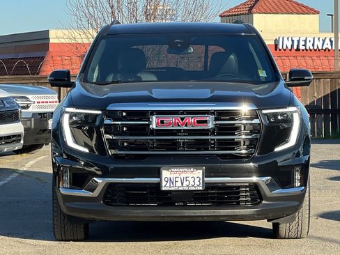 Used 2024 GMC Acadia Elevation image 10