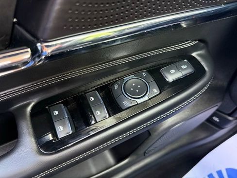 Used 2023 Lincoln Corsair Standard image 38