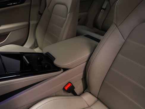 New 2026 Porsche Panamera 4 image 41