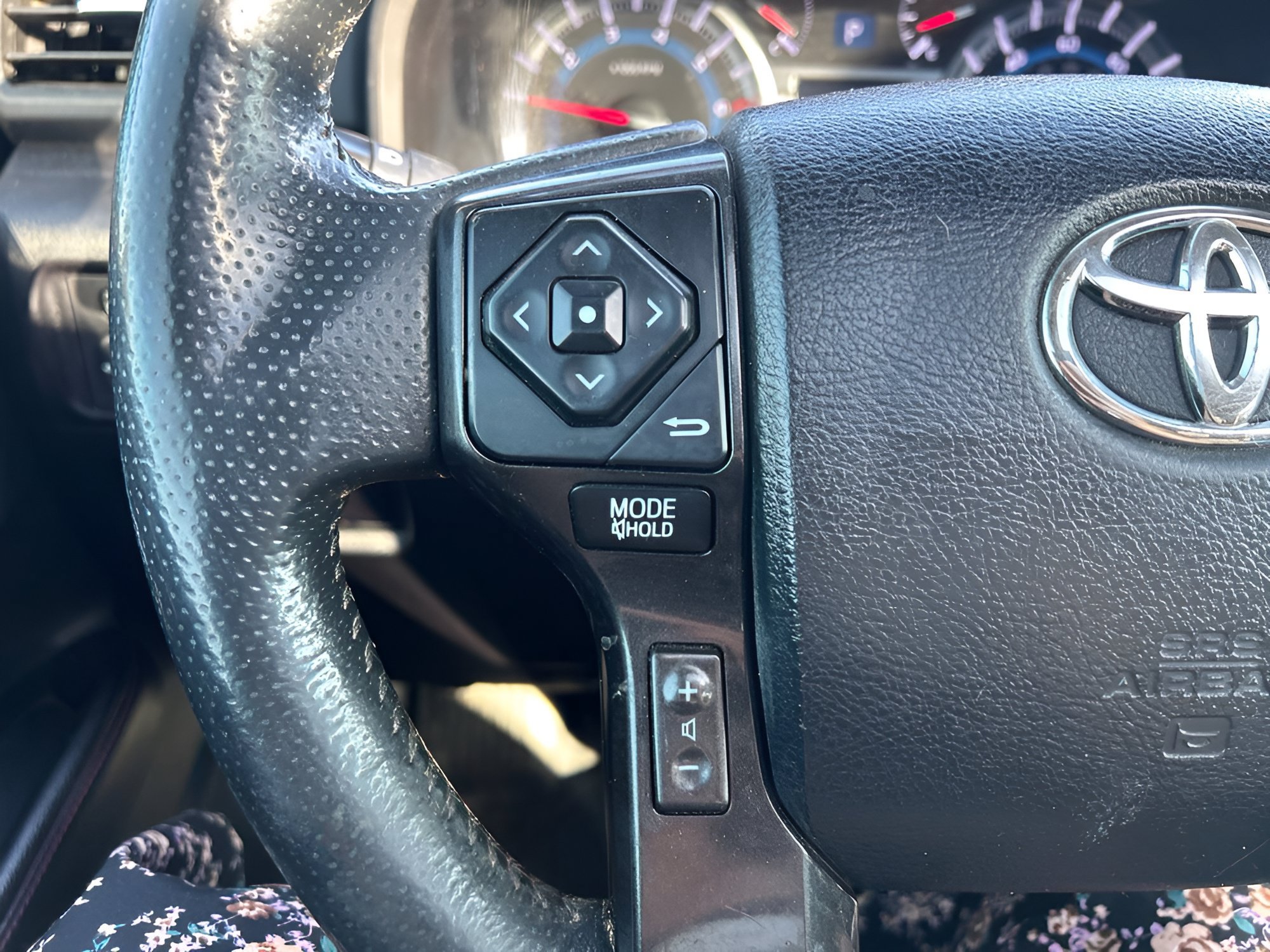 Used 2017 Toyota 4Runner TRD Off-Road Premium AWD/4WD image 23