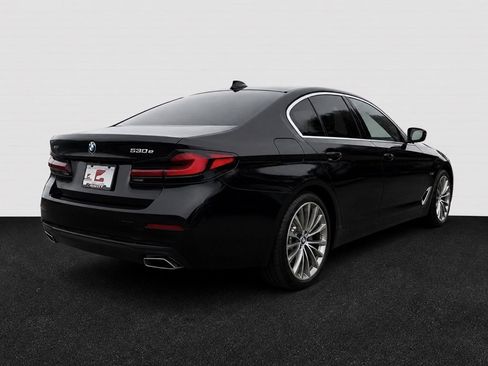 Used 2022 BMW 530e RWD image 4