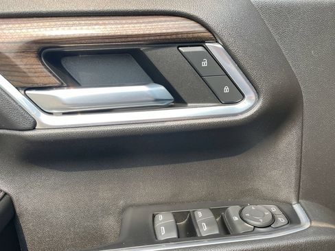 Certified 2022 Chevrolet Silverado 1500 LT Trail Boss w/ LT Trail Boss Premium Package AWD/4WD image 23