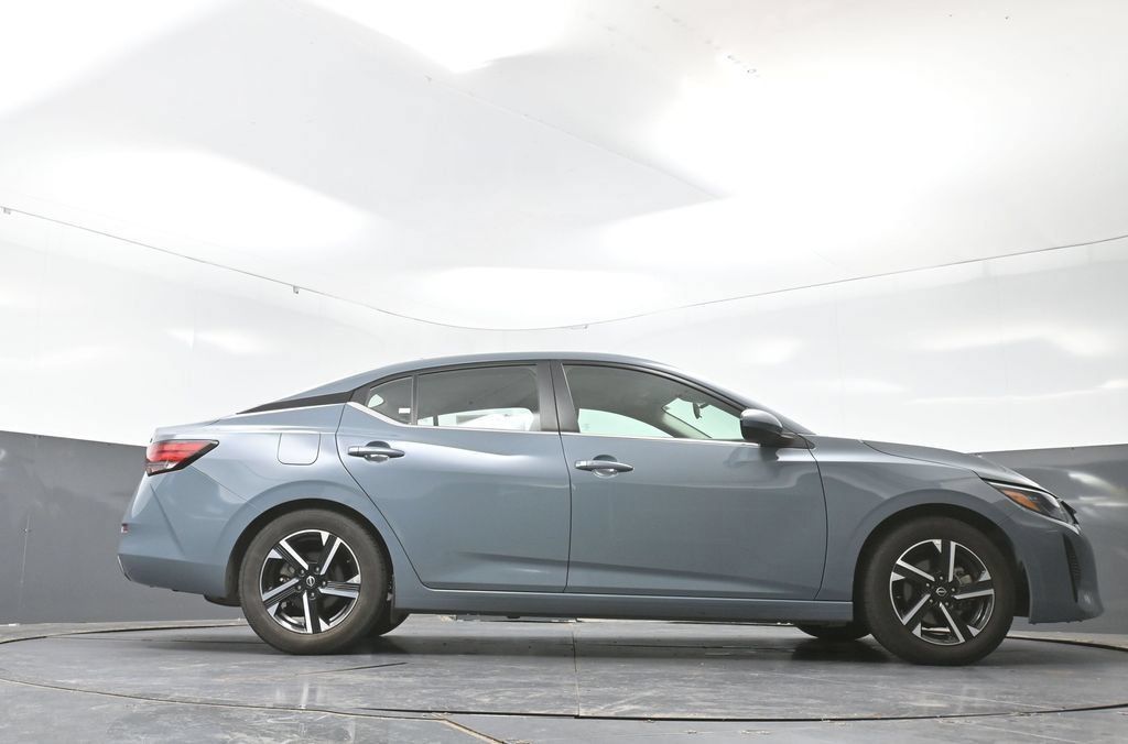 Used 2024 Nissan Sentra SV FWD image 48