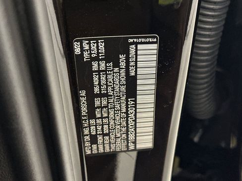 Used 2023 Porsche Cayenne S image 27