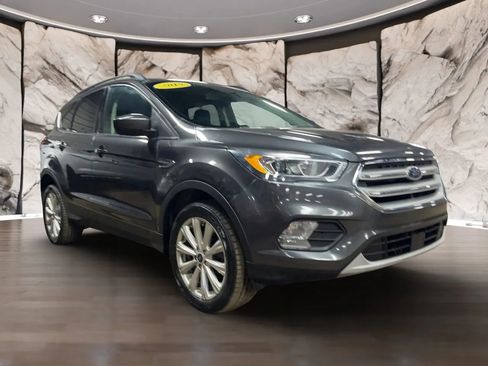 Used 2019 Ford Escape SEL image 10