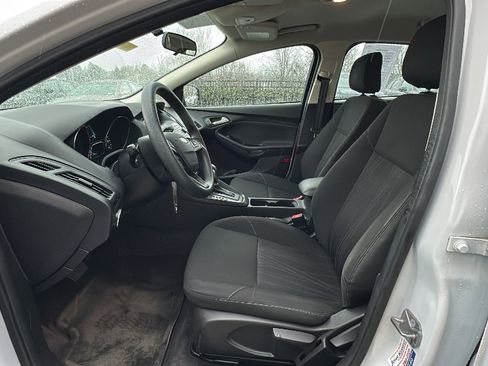 Used 2018 Ford Focus SE image 12