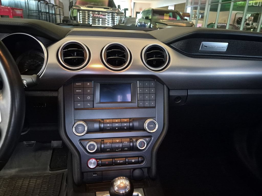 Used 2021 Ford Mustang GT RWD image 14