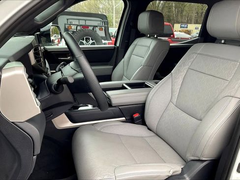 Used 2025 Toyota Tundra Limited image 7