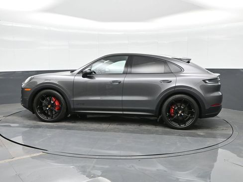 Certified 2025 Porsche Cayenne GTS AWD/4WD image 2
