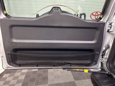 Used 2008 Toyota FJ Cruiser Base image 17