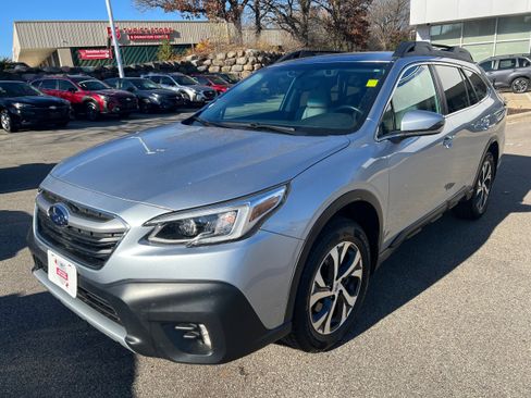 Certified 2021 Subaru Outback Limited w/ Popular Package #2 image 3