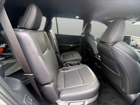 Used 2026 Lexus TX 500h AWD w/ Technology Package image 19