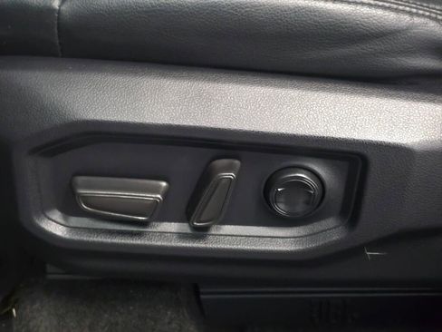 Used 2022 Toyota Tundra Limited image 33