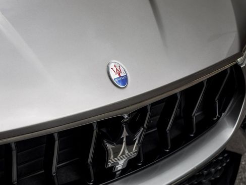 Used 2021 Maserati Levante S GranSport image 9