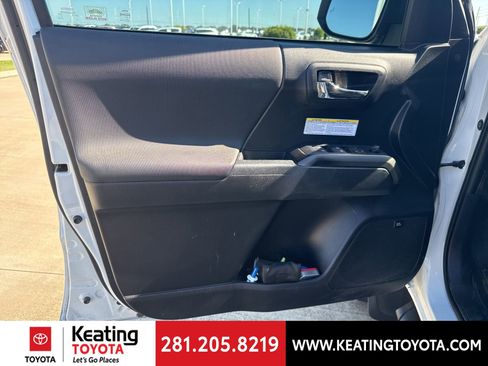 Used 2019 Toyota Tacoma TRD Pro AWD/4WD image 11