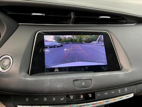 Used 2023 Cadillac XT4 Luxury w/ Cold Weather Package image 20