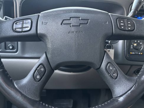 Used 2006 Chevrolet Avalanche Z66 w/ Preferred Equipment Group RWD image 28