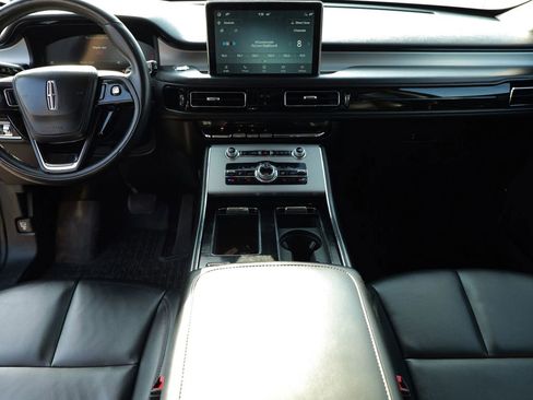 Used 2023 Lincoln Aviator AWD image 20