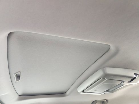 Certified 2020 Honda Pilot Touring image 24