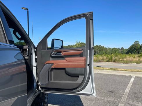 Used 2025 GMC Sierra 2500 Denali Ultimate AWD/4WD image 19
