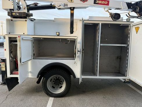 Used 2011 RAM 5500 SLT image 17