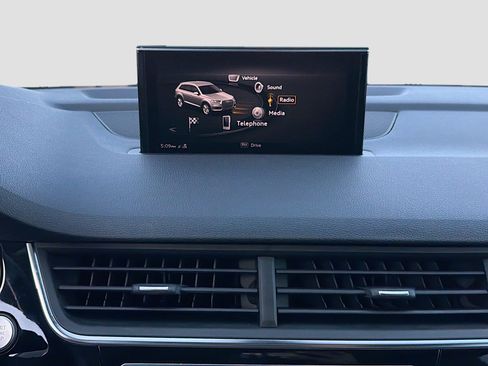 Used 2019 Audi Q7 3.0T Premium Plus image 28