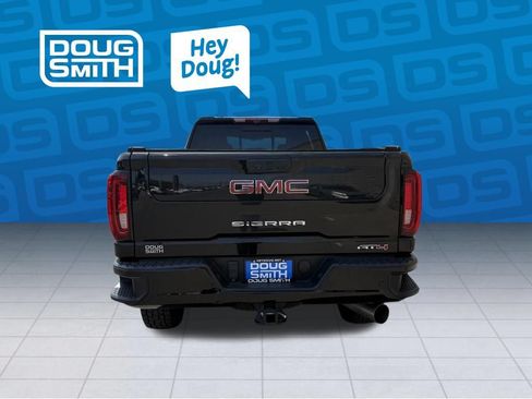 Used 2023 GMC Sierra 3500 AT4 w/ AT4 Premium Plus Package AWD/4WD image 4