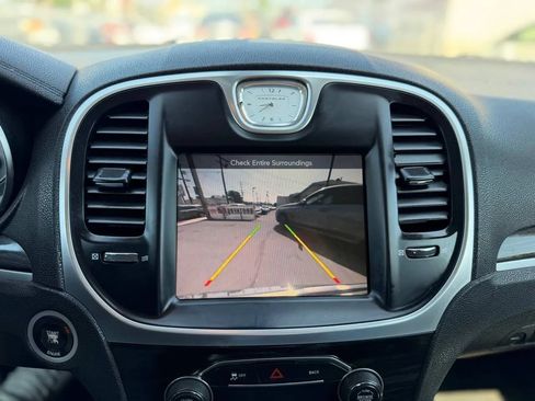 Used 2015 Chrysler 300 Limited RWD image 46