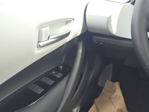 New 2026 Toyota Corolla SE image 15